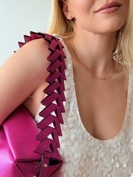 Ana Soft hobo bag Fucsia Metalizado