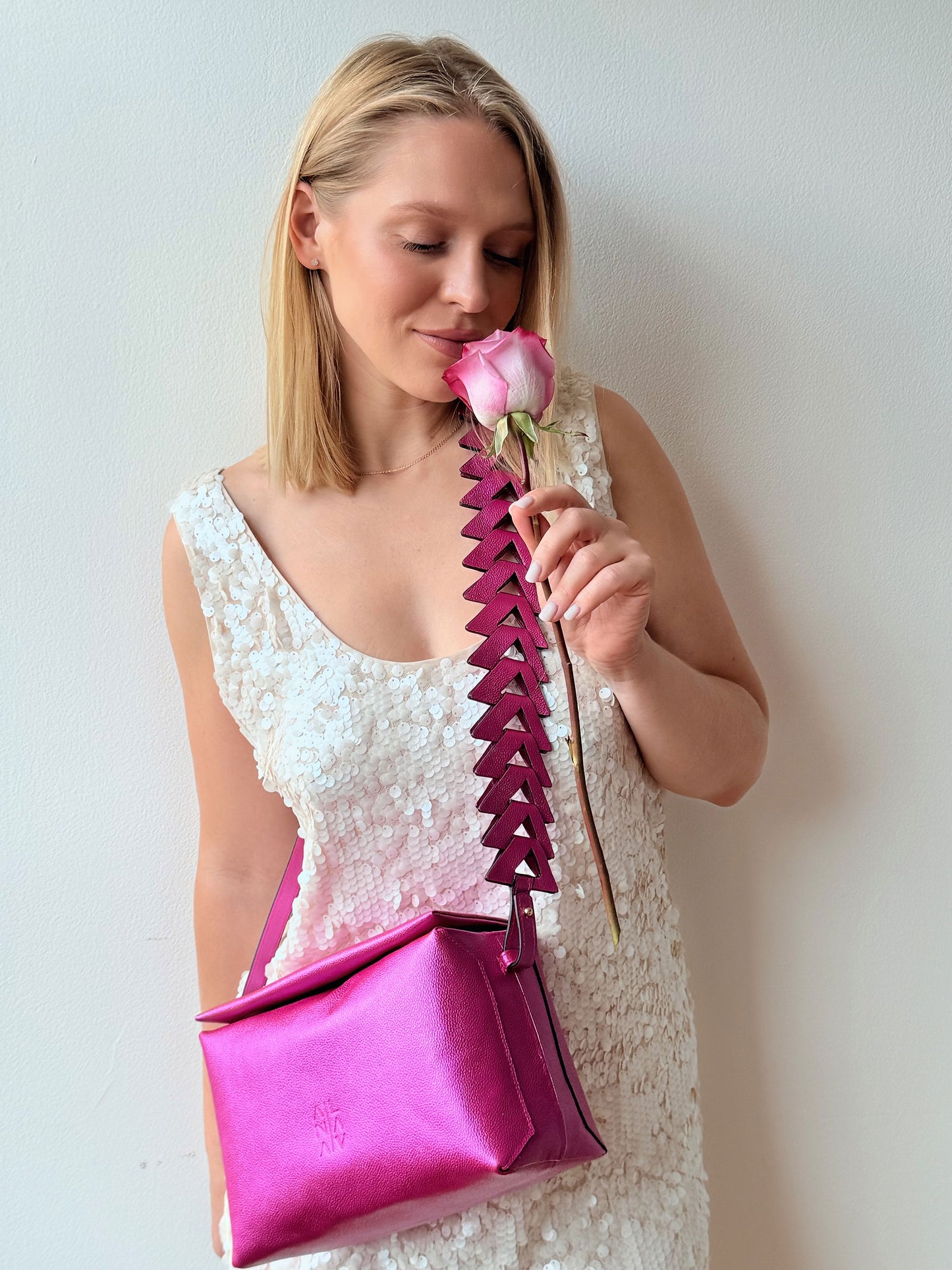 Ana Soft hobo bag Fucsia Metalizado