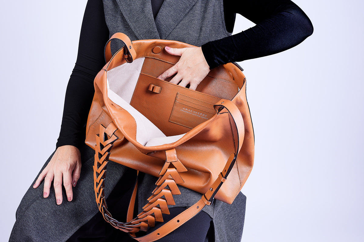 Nuevo Caro Laptop Tote 15" Miel