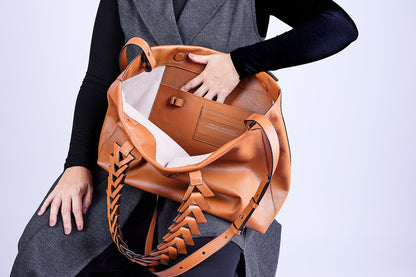 Nuevo Caro Laptop Tote 15" Miel