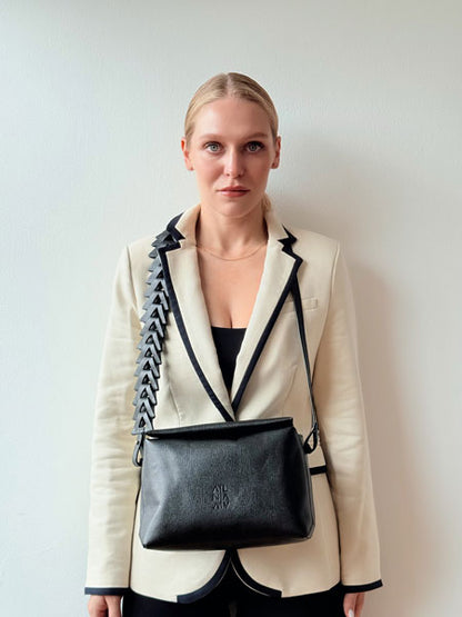 Ana Soft Hobo bag negra