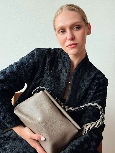 Ana Soft hobo bag taupé